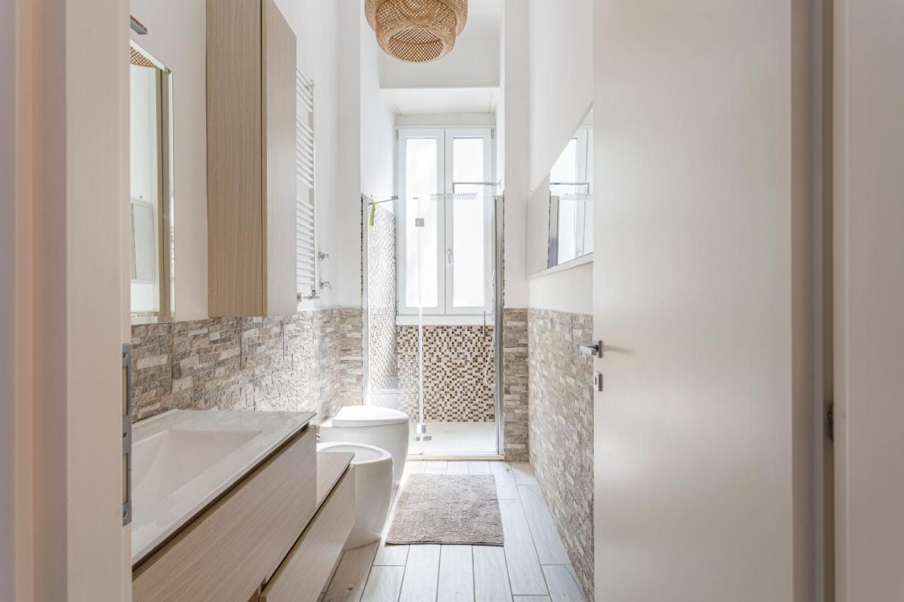 Spacious Retreat Steps From Lambrate Metro- Via Pacini * Milano